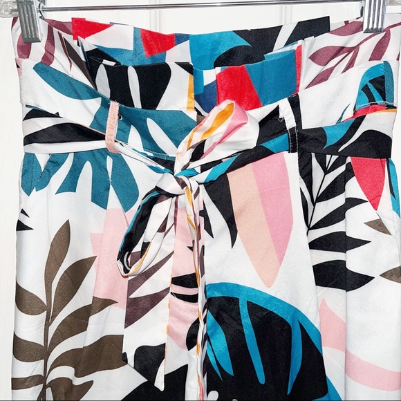 SHEIN Tropical Wide Band Waist Self Belt Pants size Small - Picture 4 of 4